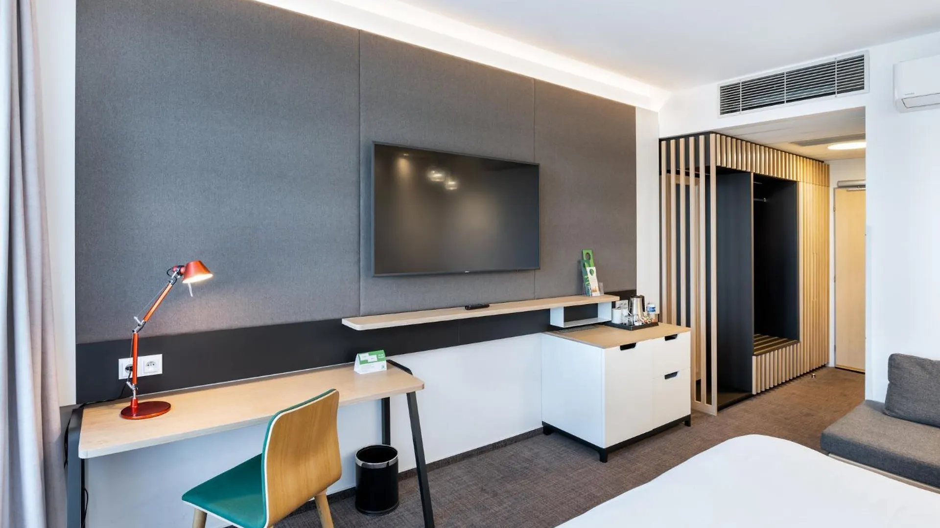 Hotel Holiday Inn Prague Airport By Ihg